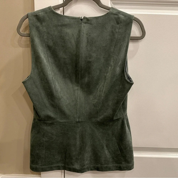 BCBGMaxAzria Green Sleeveless Blouse - Picture 4 of 5